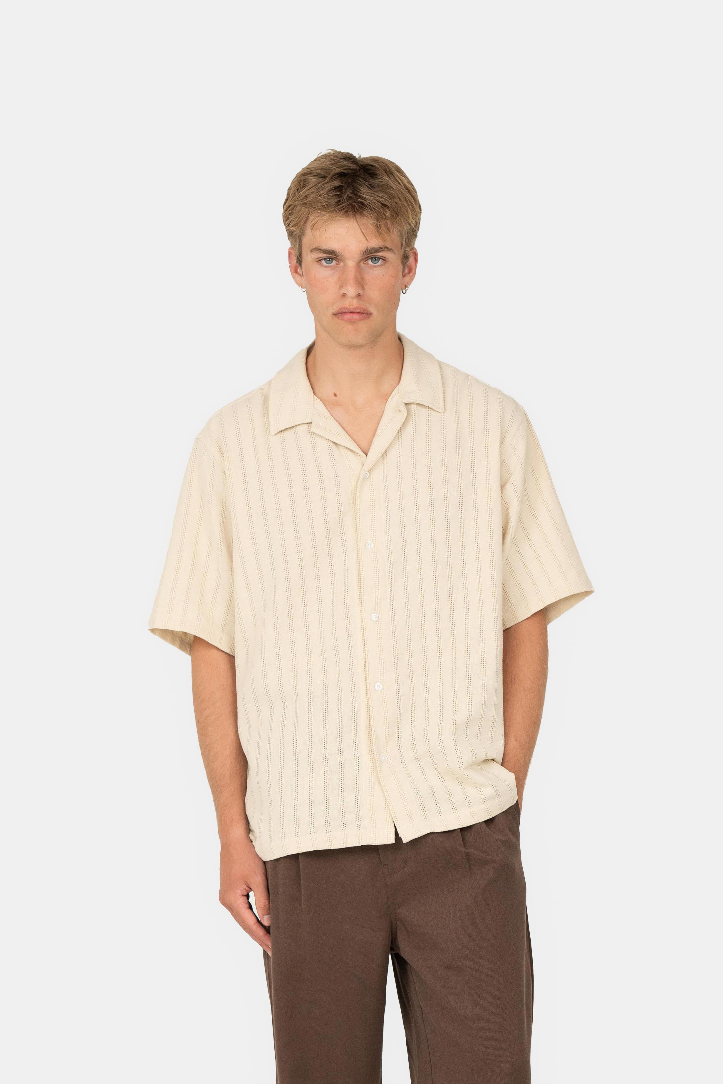 Kortärmad Stickad Skjorta Beige