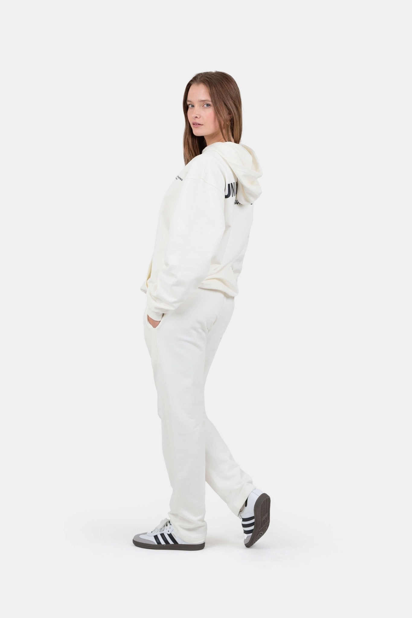 UNMARKED Hoodie Hvid |  Skagen-clothing.dk